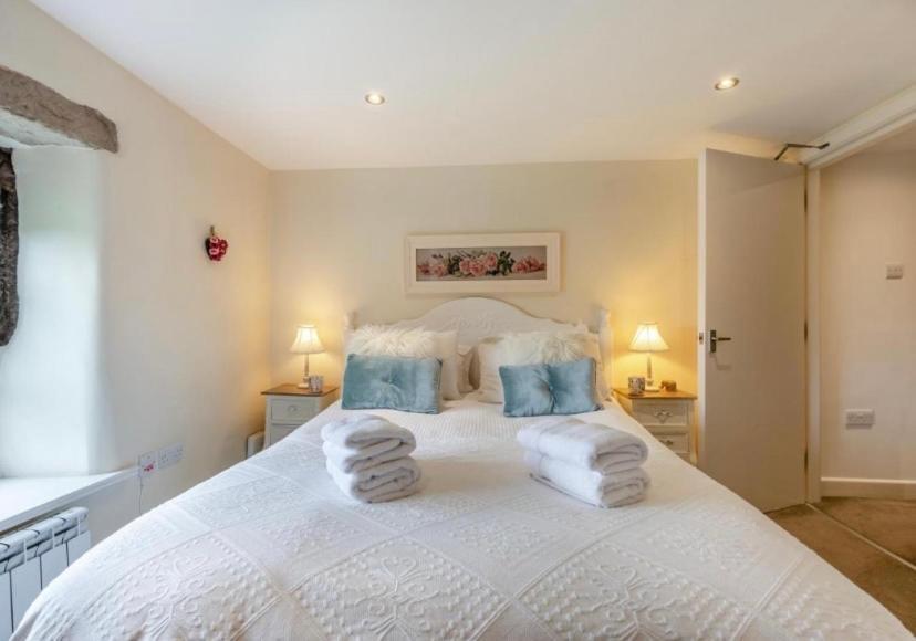 Westside Cottage, Newby, Clapham, Yorkshire Dales National Park, Famous Three Peaks, Near The Lake District, Pets Are Welcome Newby  Экстерьер фото