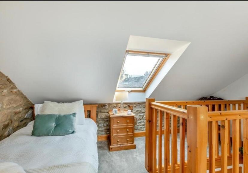 Westside Cottage, Newby, Clapham, Yorkshire Dales National Park, Famous Three Peaks, Near The Lake District, Pets Are Welcome Newby  Экстерьер фото