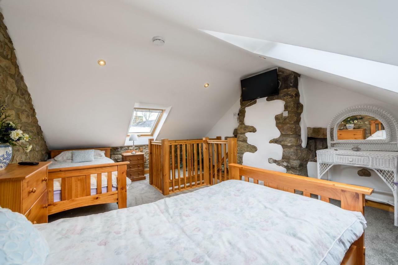 Westside Cottage, Newby, Clapham, Yorkshire Dales National Park, Famous Three Peaks, Near The Lake District, Pets Are Welcome Newby  Экстерьер фото