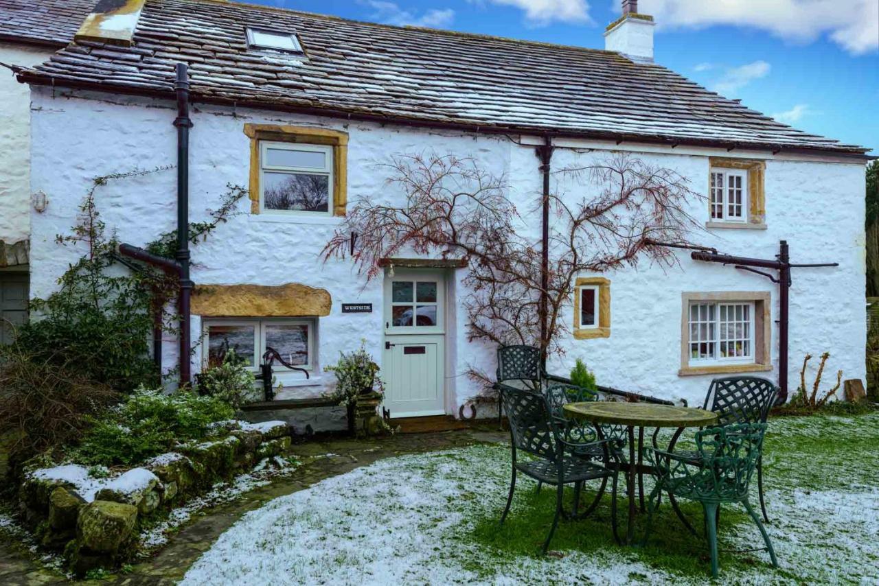 Westside Cottage, Newby, Clapham, Yorkshire Dales National Park, Famous Three Peaks, Near The Lake District, Pets Are Welcome Newby  Экстерьер фото