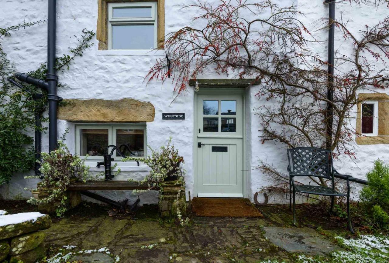 Westside Cottage, Newby, Clapham, Yorkshire Dales National Park, Famous Three Peaks, Near The Lake District, Pets Are Welcome Newby  Экстерьер фото
